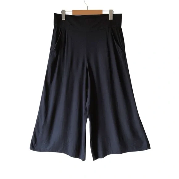 Sunday Best Black Wide Leg Coulotte - Picture 3 of 5